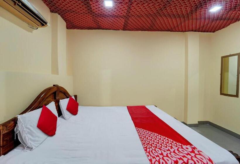 トリプルクラシックルーム, Oyo Flagship Ring & Roses Wedding Paradise