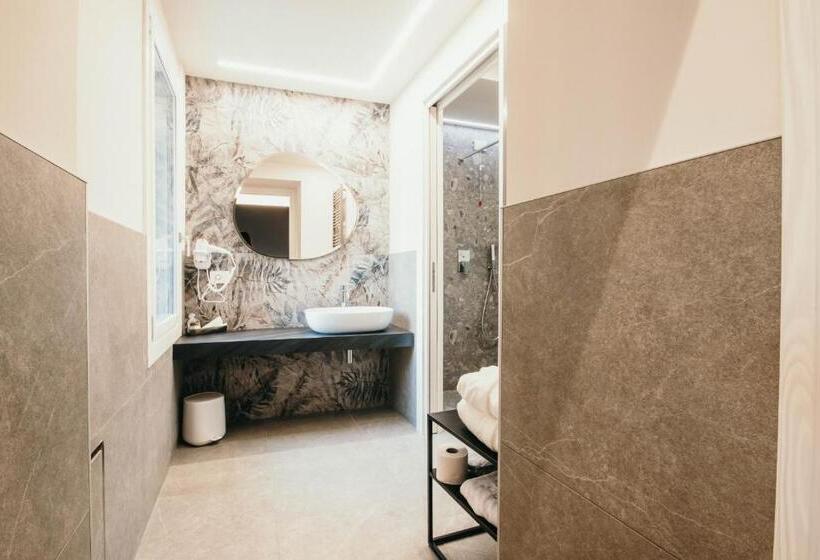 スタンダードルーム, Gio Leo Guest House