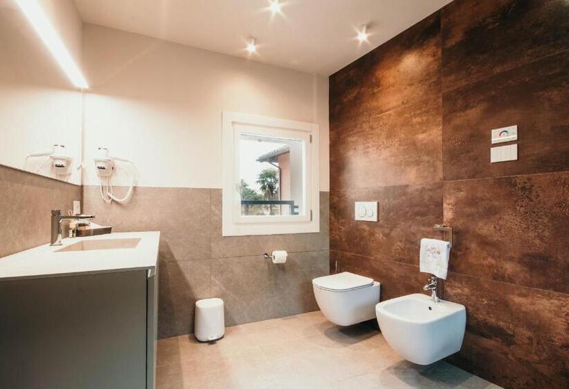 Номер Deluxe Вид на Сад, Gio Leo Guest House
