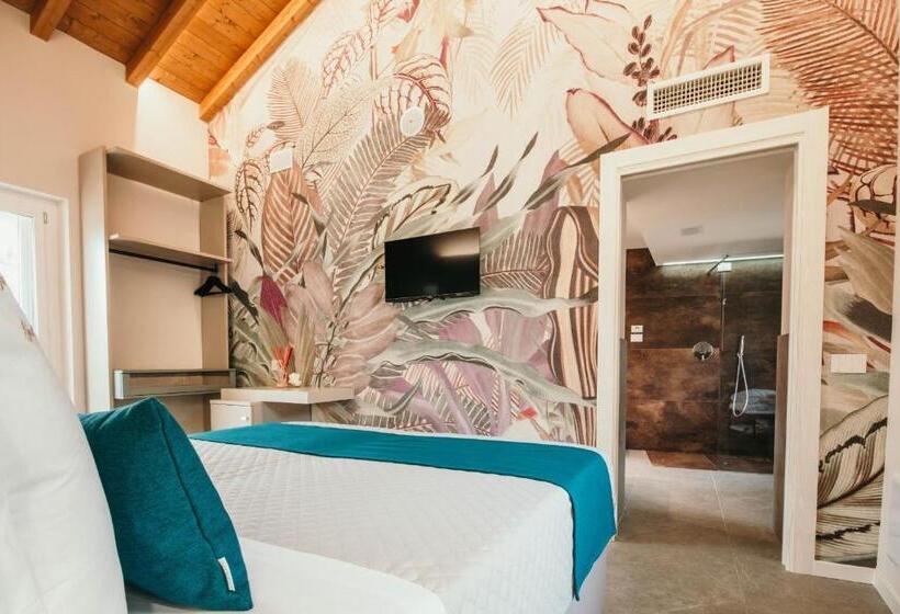 Номер Deluxe Вид на Сад, Gio Leo Guest House