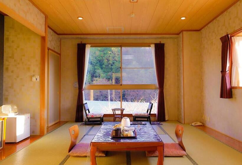 家庭房带园景, 水と緑のやすらぎの宿 一の瀬