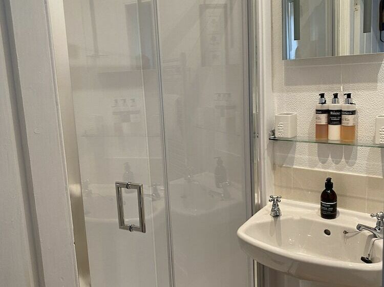 스탠다드 룸, Cawdor House B&b