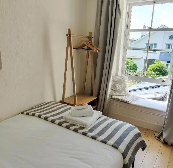 Standard Yhden Hengen Huone, Cawdor House B&b