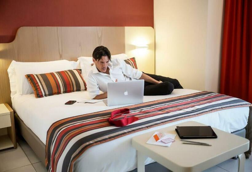 اتاق سوپریور, Aria