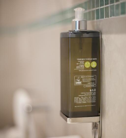 اتاق کلاسیک, Aria