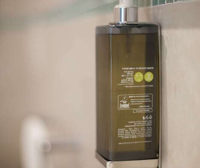 اتاق سوپریور, Aria