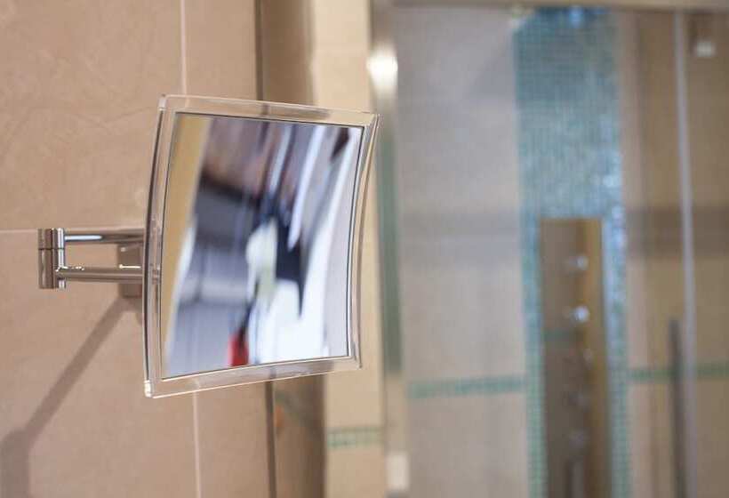 سوییت جونیور, Aria