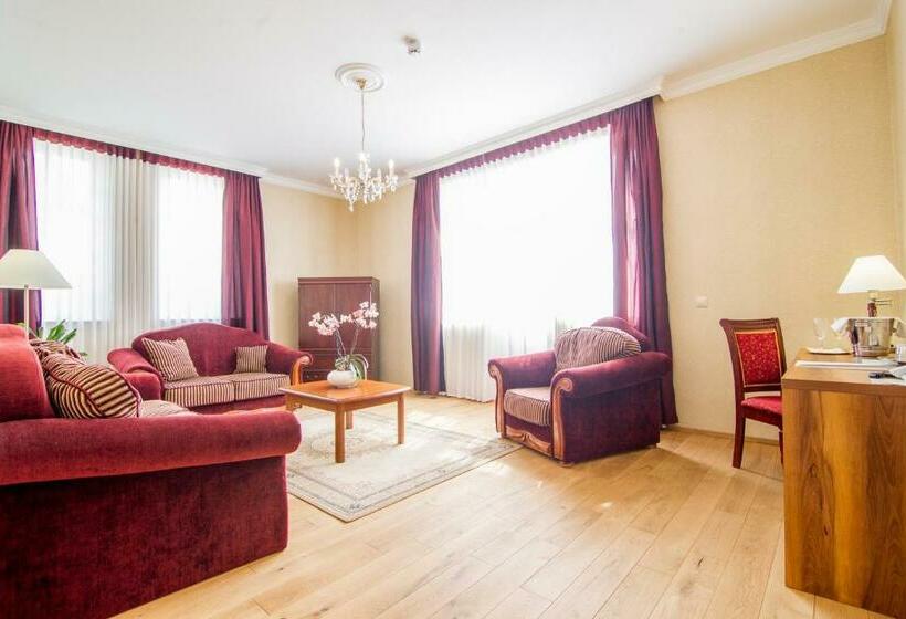 Номер Superior, Batthyany Kastelyszallo