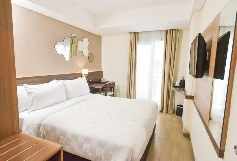 Superior-huone, Golden Tulip Essential Tangerang