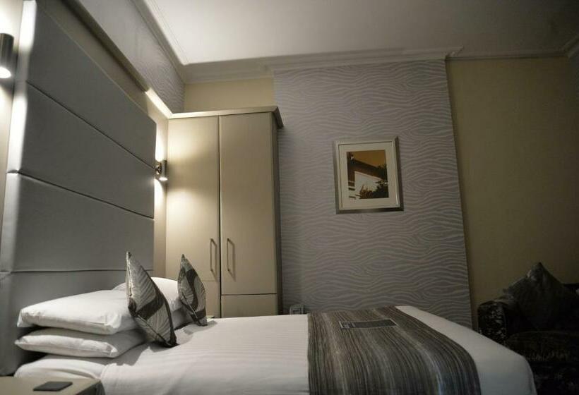 غرفة قياسية, Lauriston & Lawton Court