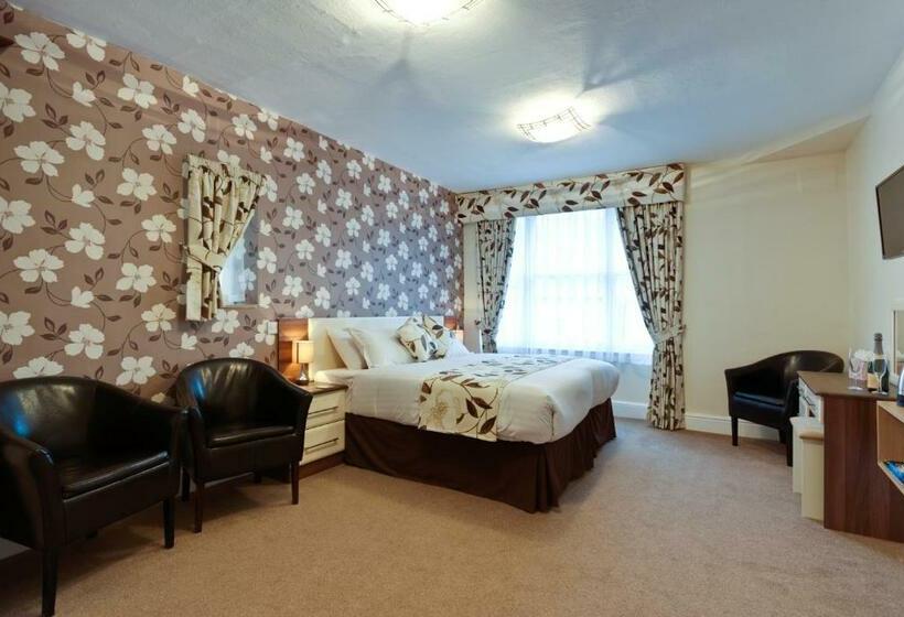 غرفة قياسية, Lauriston & Lawton Court