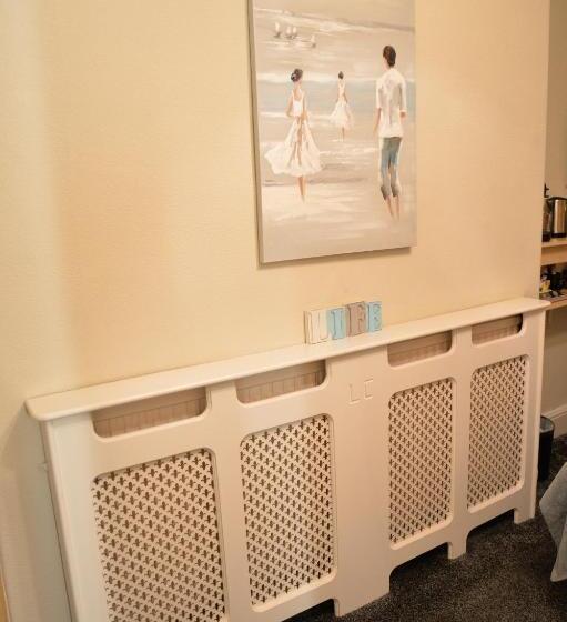 غرفة أساسية, Lauriston & Lawton Court