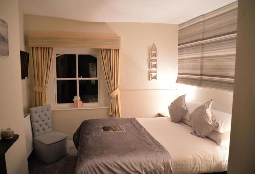 غرفة أساسية, Lauriston & Lawton Court