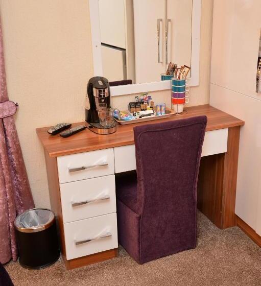 غرفة عائلية مطلّة علي البحر, Lauriston & Lawton Court