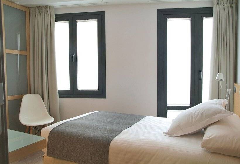 标准单人间, Le Petit Boutique