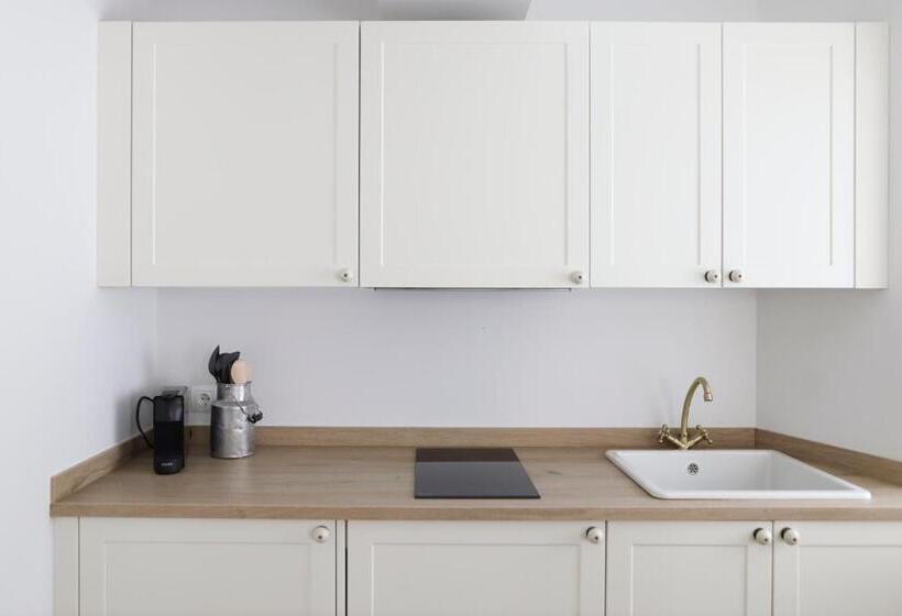 סטודיו סטנדרטי נוף לגינה, Le Petit Boutique