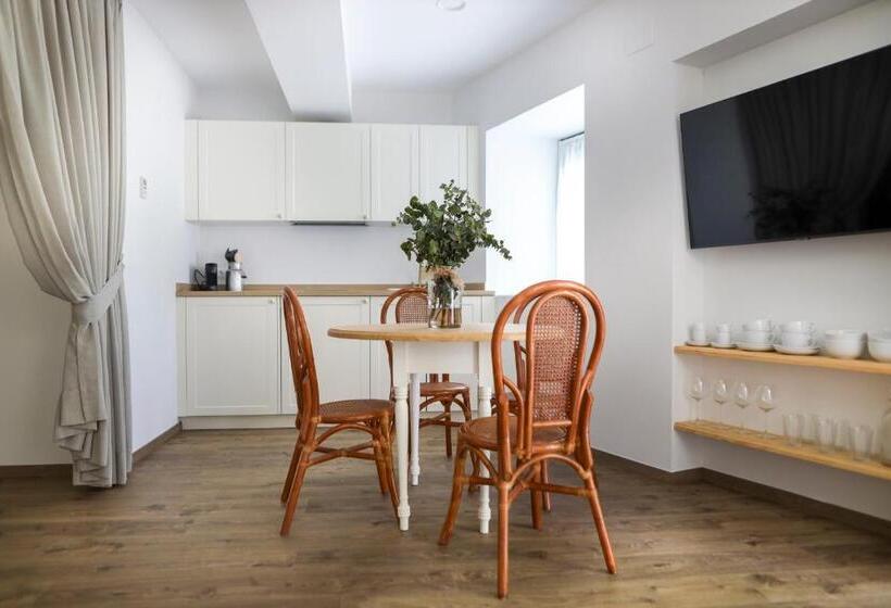 סטודיו סטנדרטי נוף לגינה, Le Petit Boutique