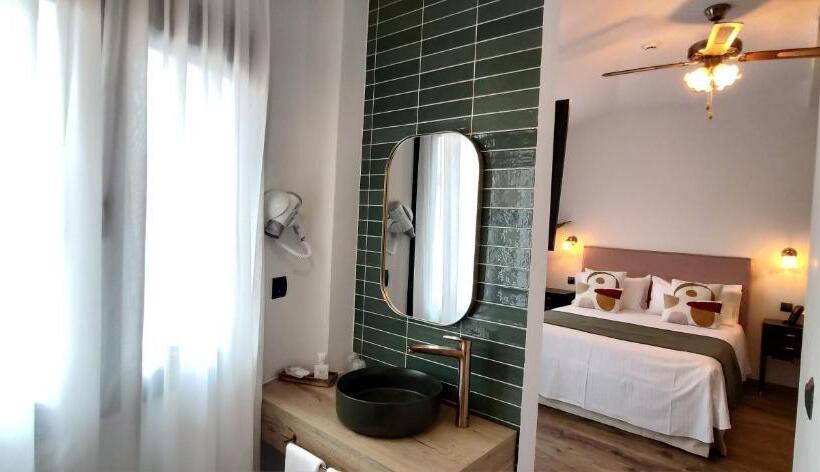 חדר דלוקס עם מרפסת, Le Petit Boutique