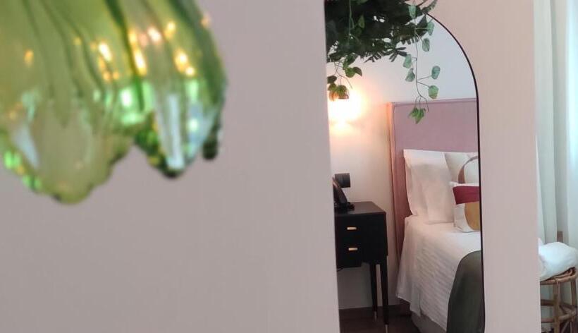 발코니 디럭스 룸, Le Petit Boutique
