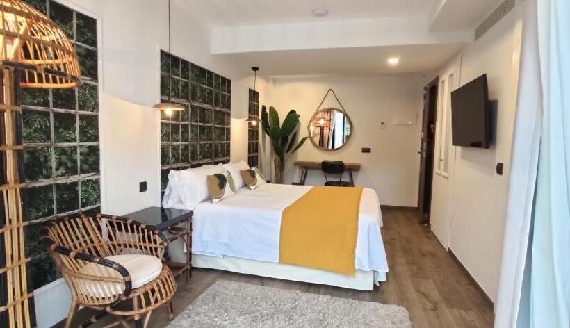 חדר סטנדרט נוף לגינה, Le Petit Boutique