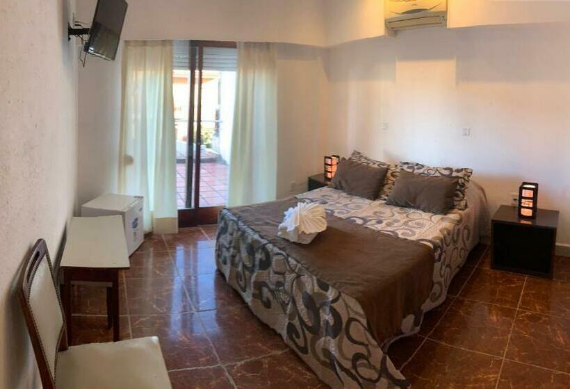 غرفة قياسية, Lujan