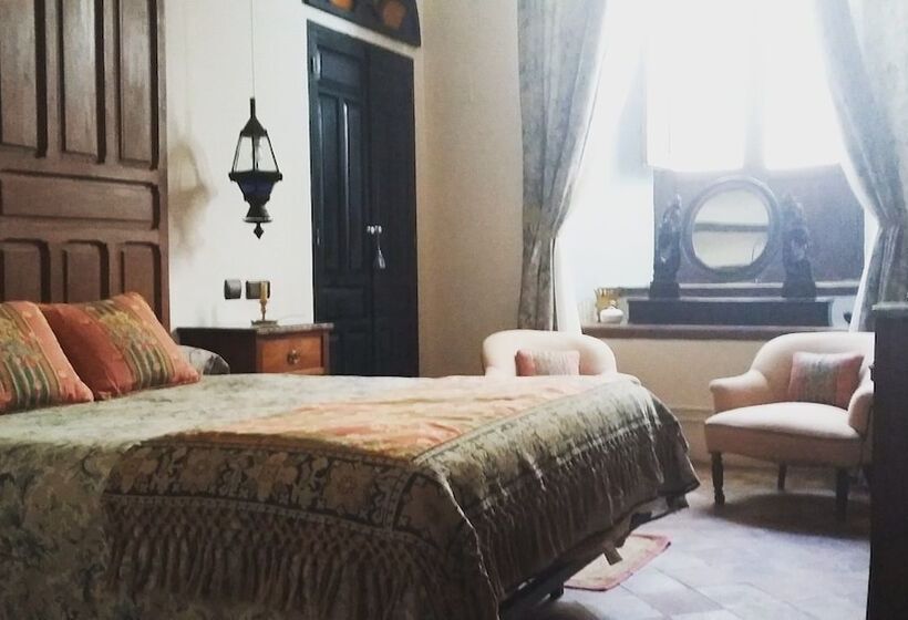 غرفة قياسية, Ordóñez Sandoval