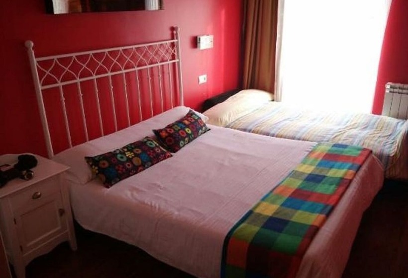 غرفة قياسية ثلاثية, Orquidea Real