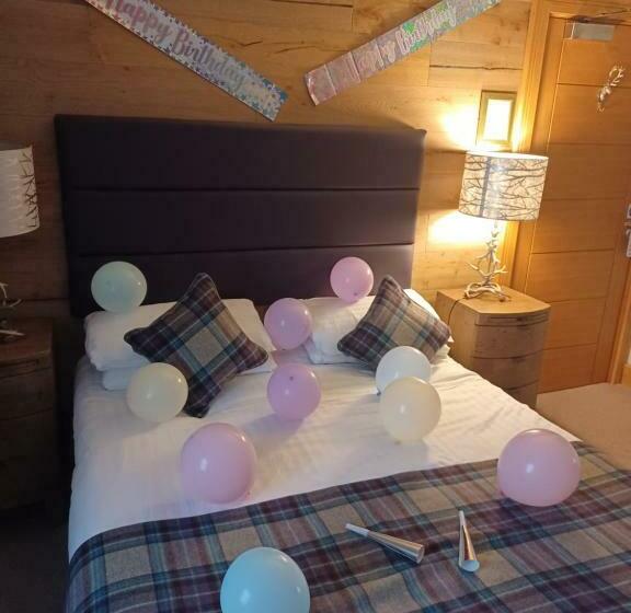 デラックスファミリールーム, Ravelston House