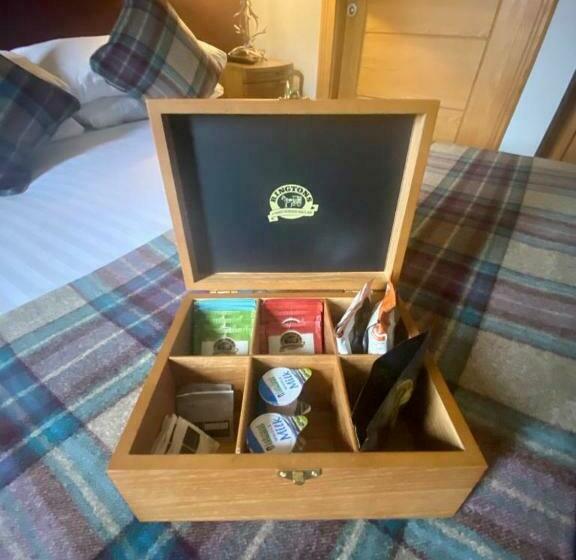 スタンダードルーム, Ravelston House