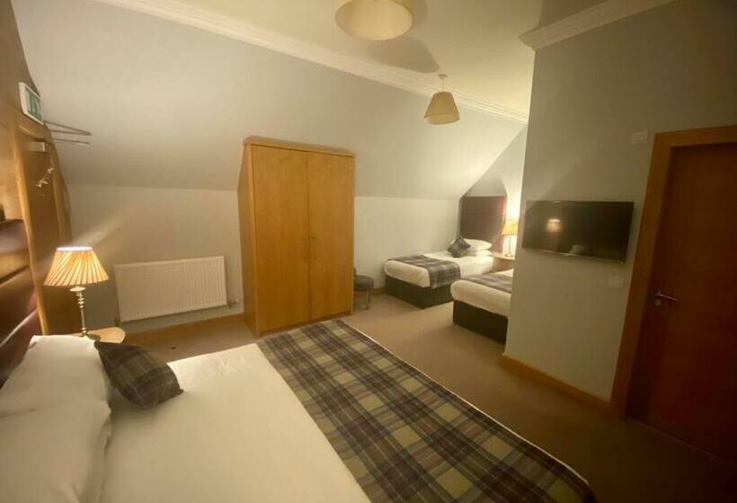 デラックスファミリールーム, Ravelston House