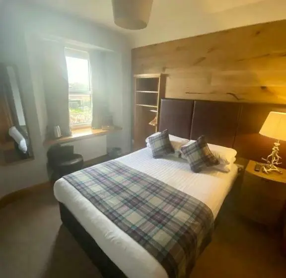 Standard-huone, Ravelston House