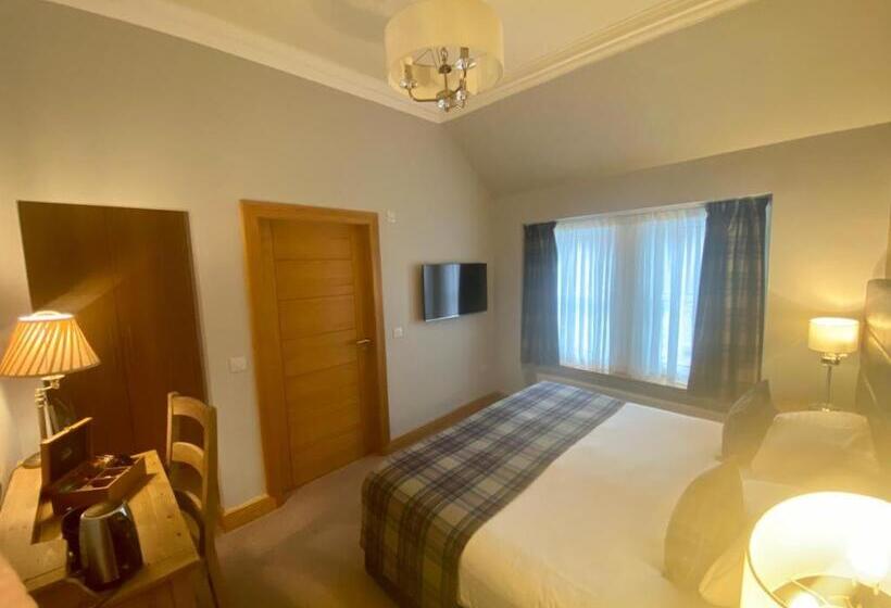 デラックスルーム, Ravelston House