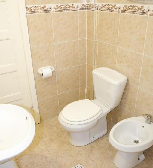 חדר סטנדרט לשלושה, Rex Piriapolis