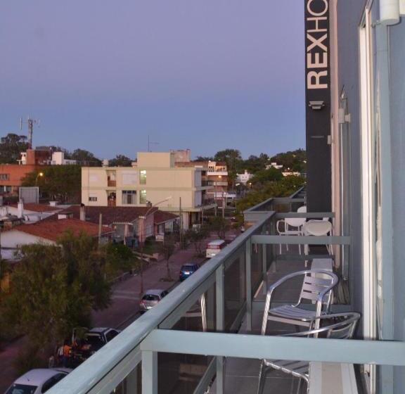 חדר סופריור לשלושה עם נוף לים, Rex Piriapolis