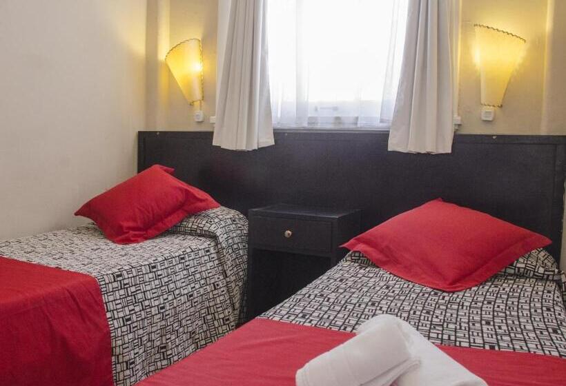 חדר סטנדרט לארבעה, Rex Piriapolis