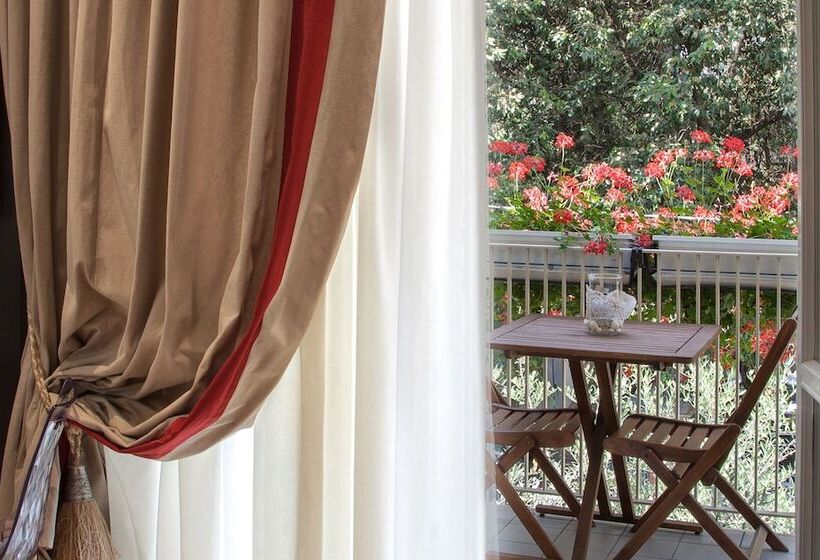Апартаменты Комфорт 1 Спальня, Residence Lungomare   Charming Apartments