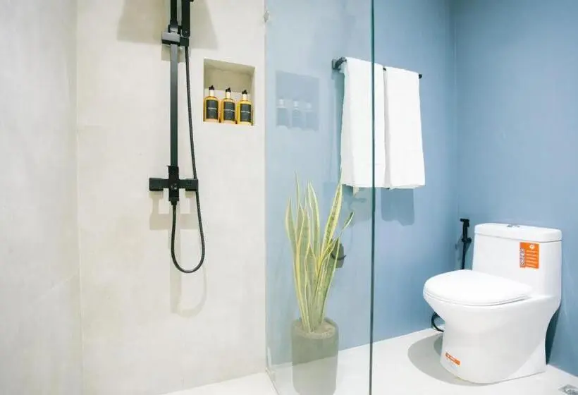 Deluxe-studio, 10 Oxford Residences