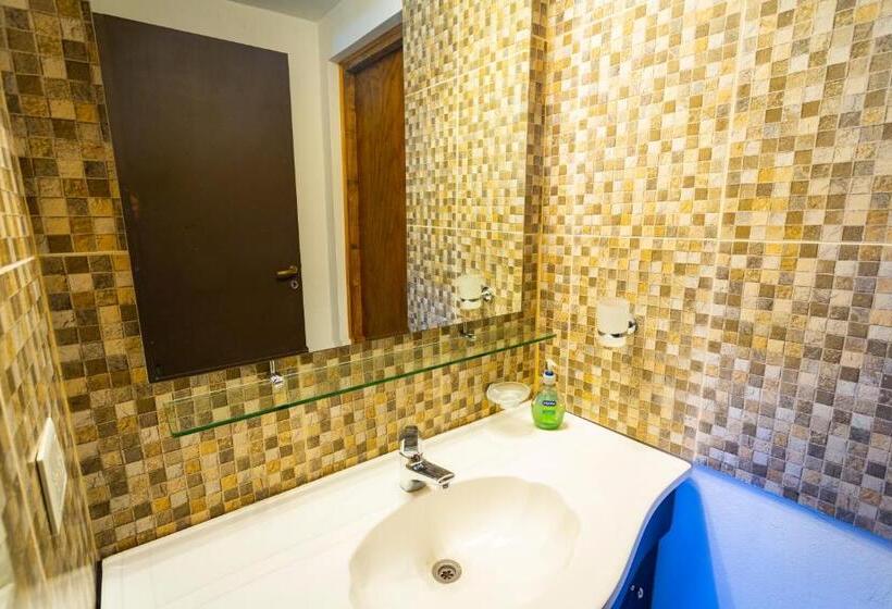 Standardzimmer, Alejandro