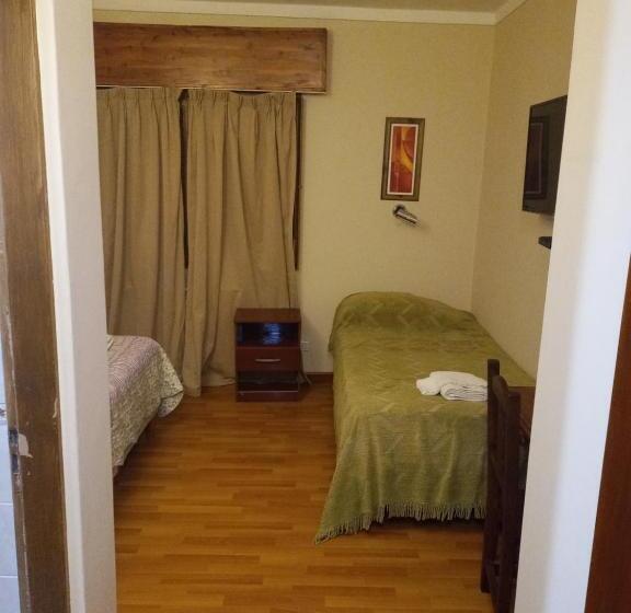 3-Bett-Standardzimmer, Alejandro