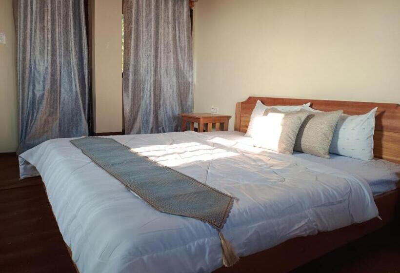 マウンテンビュースタンダードルーム, Serendipity By The Mountains