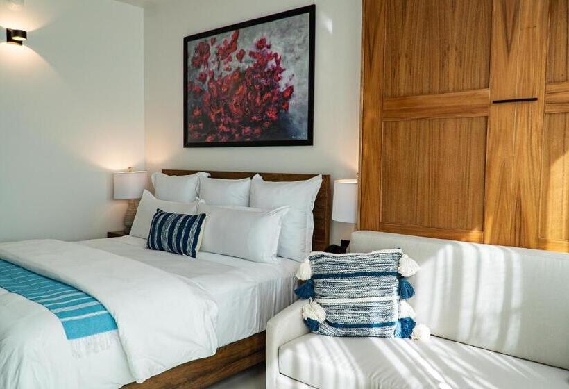 디럭스 룸, Flamboyan Hotel & Residences