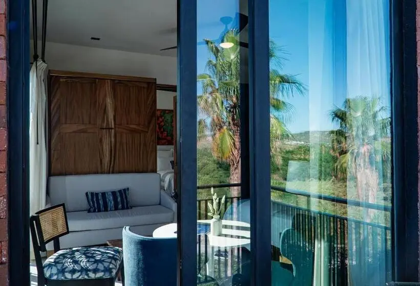 آپارتمان 2 خوابه, Flamboyan Hotel & Residences