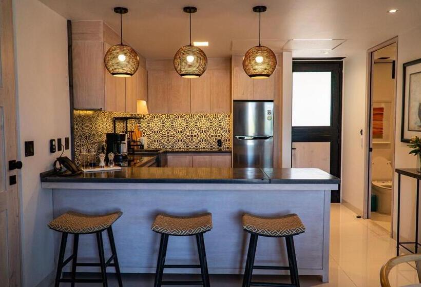 스탠다드 룸, Flamboyan Hotel & Residences