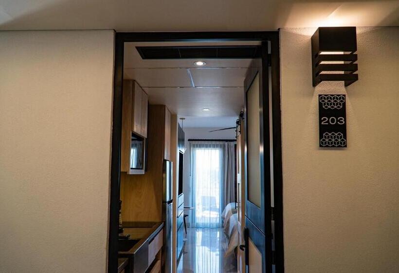 デラックスルーム, Flamboyan Hotel & Residences