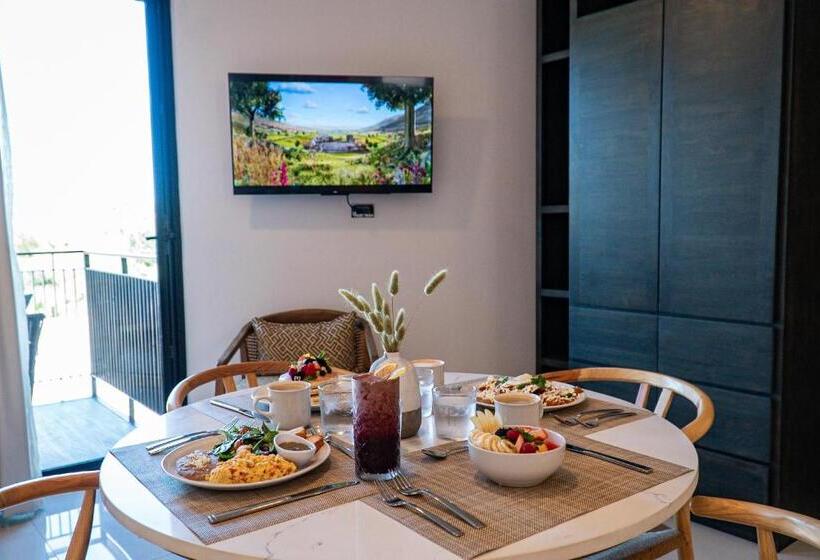 침실 2개 아파트, Flamboyan Hotel & Residences