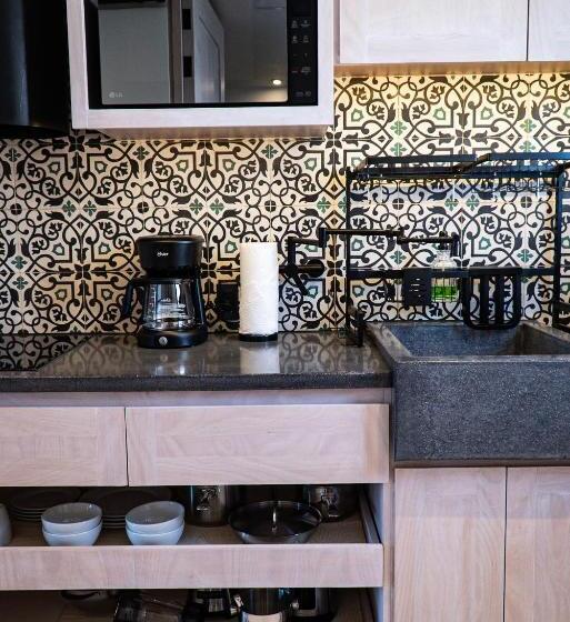 스탠다드 룸, Flamboyan Hotel & Residences