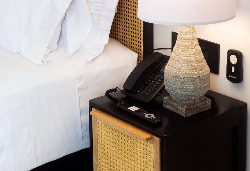 침실 2개 아파트, Flamboyan Hotel & Residences