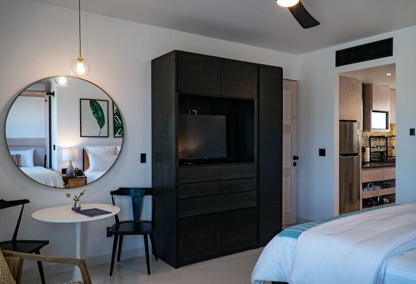 수피리어 룸, Flamboyan Hotel & Residences