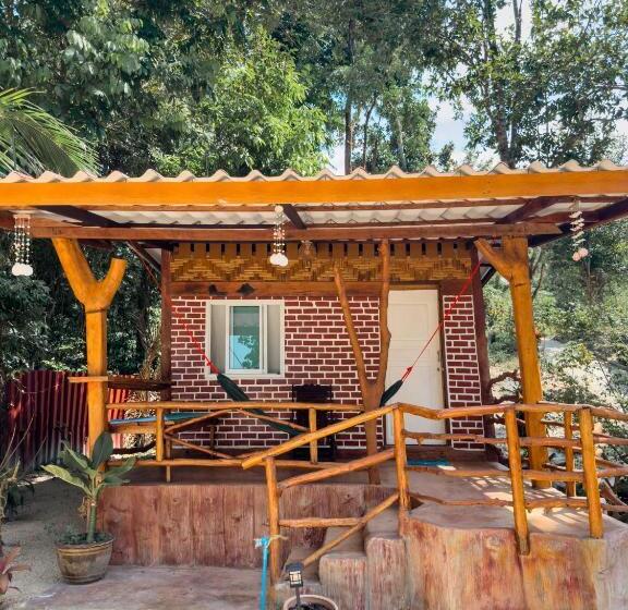 Бунгало Deluxe, Full Moon Bungalow Resort Koh Chang Ranong
