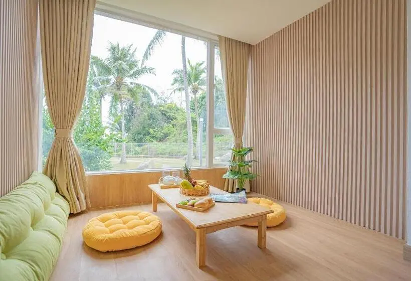 デラックストリプルルーム, Bidong View Resort